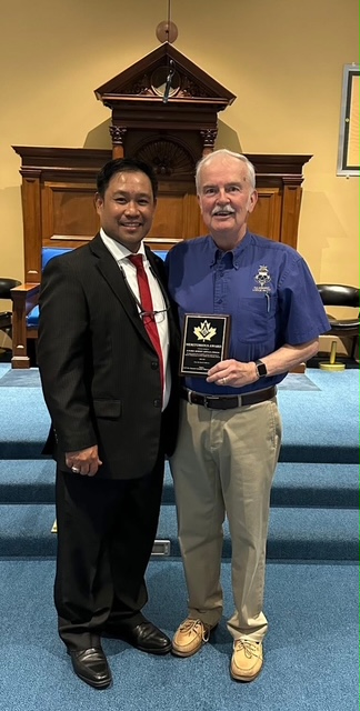 DDGM Meritorious Service Award At the London East District Meeting in May, R.W. Bro. Rob Leffley was presented with a Meritorious Service Award by our DDGM, R.W. Bro. Romulo Villavecer. The award is "in appreciation and recognition of your loyal service as District Administrator for the London East Masonic District 2024-2025".